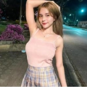 Onlyfans游戏主播-pim：80个视频，2.1G作品，身材反差婊，粉丝社保保障