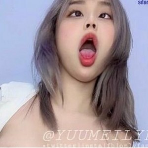 OnlyFans反差女神linhicute视频合集，2.2G身材表情资源一应俱全